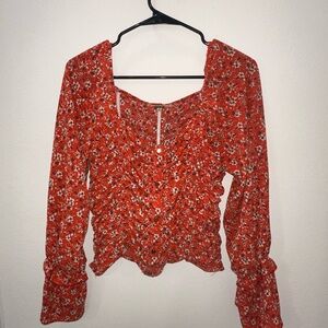 Gimmicks by BKE Red Ruched Long Sleeve Blouse